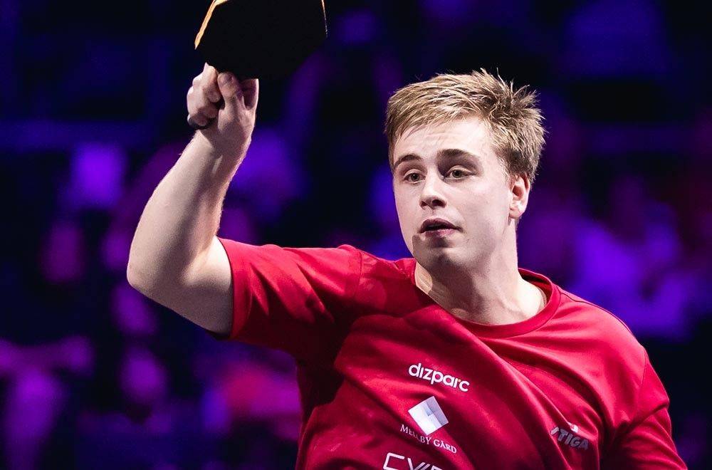 反手快攻 反手快攻