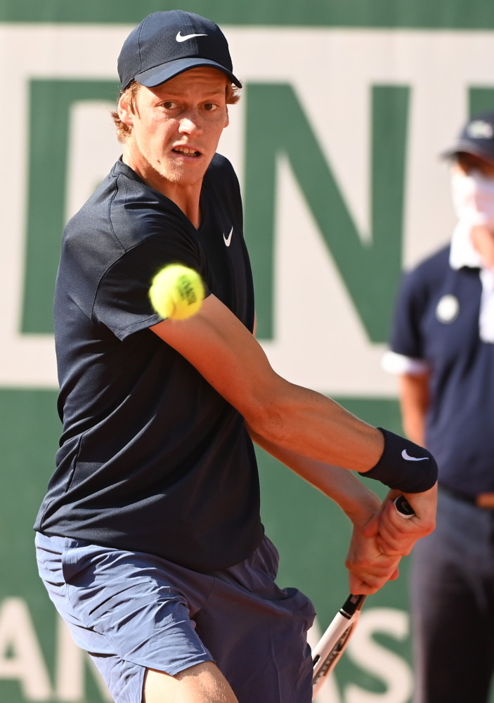 表现夺得英 表现夺得英