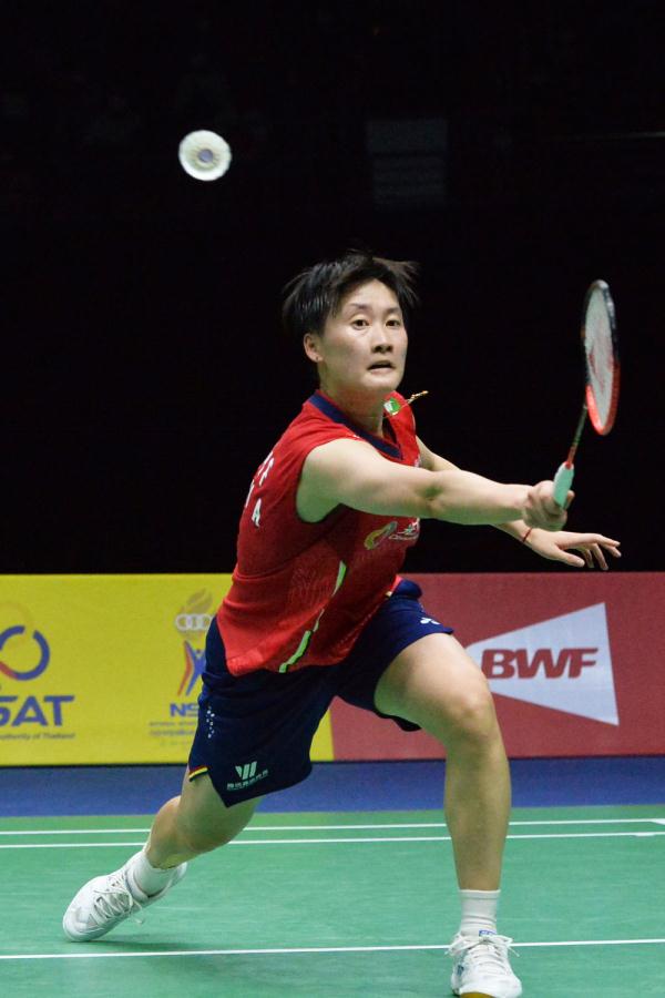 足在定位球 足在定位球