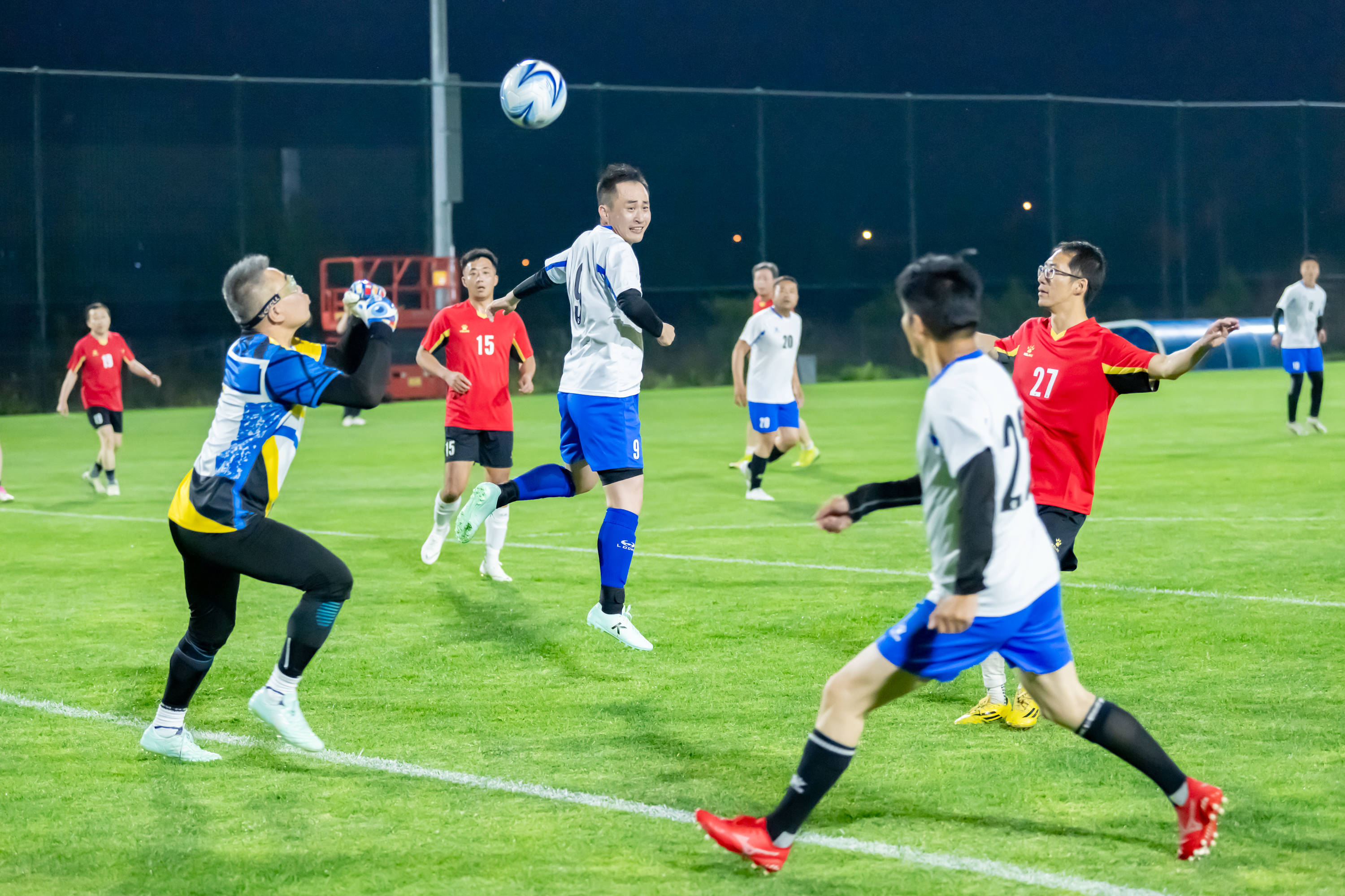 烈的角逐 烈的角逐